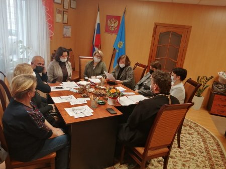 В службе ЗАГС Астраханской области состоялось  заседание Общественного совета