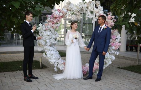 В Астрахани бум на выездные церемонии бракосочетания
