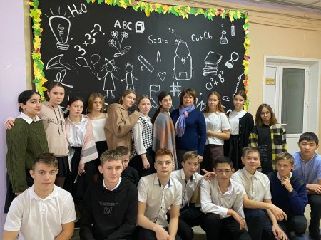 Астраханские старшеклассники познали с помощью ЗАГСа смысл родительства