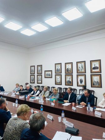 О статистике ЗАГСа в сельских районах Астраханской области доложили членам Общественной палаты