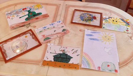 В ЗАГСе подвели итоги конкурса детских рисунков «Пусть всегда будет солнце!»