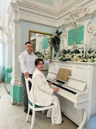 Посетителей Дворца бракосочетаний Астрахани встречает новая фотозона