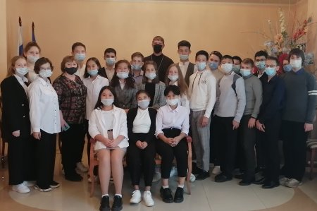 О празднике Покрова – времени свадеб на Руси узнали школьники от сотрудников ЗАГС Астраханской области